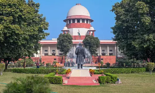 DMK की याचिका सुप्रीम कोर्ट ने की खारिज; करूर भगदड़ मामले में दखल देने से मना DMK की याचिका सुप्रीम कोर्ट ने की खारिज; करूर भगदड़ मामले में दखल देने से मना