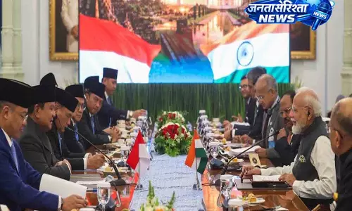 MEA की रिपोर्ट: PM मोदी और सुबियांटो ने शांतिपूर्ण इंडो-पैसिफिक के लिए जताई प्रतिबद्धता MEA की रिपोर्ट: PM मोदी और सुबियांटो ने शांतिपूर्ण इंडो-पैसिफिक के लिए जताई प्रतिबद्धता