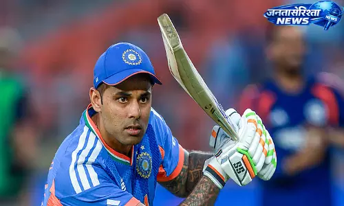 कप्तानी विवाद की खबरों पर सूर्यकुमार यादव ने दी सफाई कप्तानी विवाद की खबरों पर सूर्यकुमार यादव ने दी सफाई