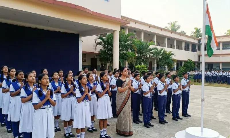 Tripura ने सभी स्कूल असेंबली में ‘वंदे मातरम’ को अनिवार्य किया Tripura ने सभी स्कूल असेंबली में ‘वंदे मातरम’ को अनिवार्य किया