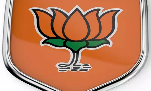 BJP ने खोला पत्ता, प्रशांत किशोर के उम्मीदवार के सामने अभिषेक कुमार को उतारा