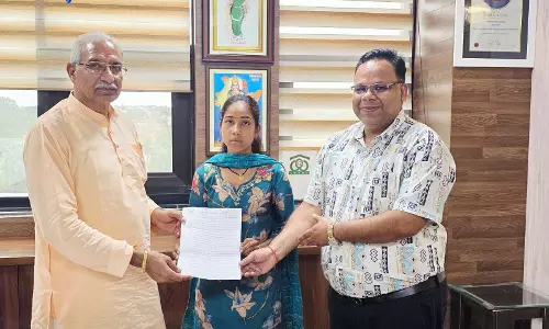 छत्तीसगढ़ स्टेट वेयरहाउसिंग कार्पोरेशन के कर्मचारियों को उपहार छत्तीसगढ़ स्टेट वेयरहाउसिंग कार्पोरेशन के कर्मचारियों को उपहार