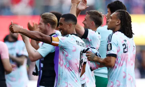 FIFA वर्ल्ड कप 2026: बेल्जियम की 4-1 से जीत के बाद ईरान ने USA का मज़ाक उड़ाते हुए कहा, मेरे साथ डांस करो FIFA वर्ल्ड कप 2026: बेल्जियम की 4-1 से जीत के बाद ईरान ने USA का मज़ाक उड़ाते हुए कहा, मेरे साथ डांस करो
