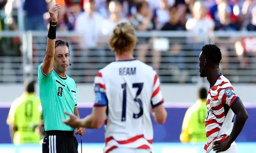 FIFA WC 2026: बालोगुन ने निलंबन वापसी विवाद पर दी सफाई FIFA WC 2026: बालोगुन ने निलंबन वापसी विवाद पर दी सफाई
