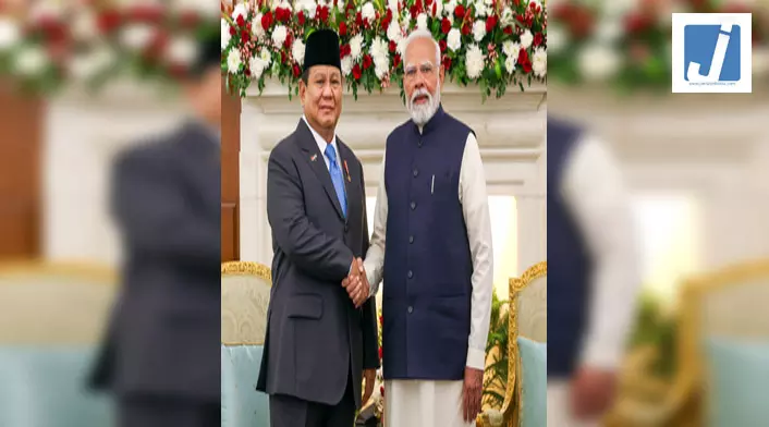 पीएम मोदी की इंडोनेशिया के राष्ट्रपति से अहम मुलाकात, रक्षा और समुद्री सहयोग समेत कई बड़े मुद्दों पर होगी चर्चा पीएम मोदी की इंडोनेशिया के राष्ट्रपति से अहम मुलाकात, रक्षा और समुद्री सहयोग समेत कई बड़े मुद्दों पर होगी चर्चा