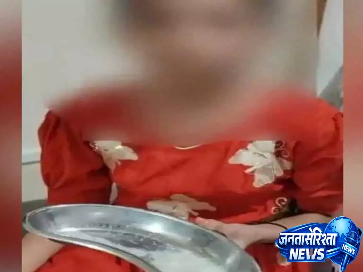 Telangana Gurukul में हैरान करने वाली घटना, छात्र को पेन कैप निगलने पर किया मजबूर Telangana Gurukul में हैरान करने वाली घटना, छात्र को पेन कैप निगलने पर किया मजबूर