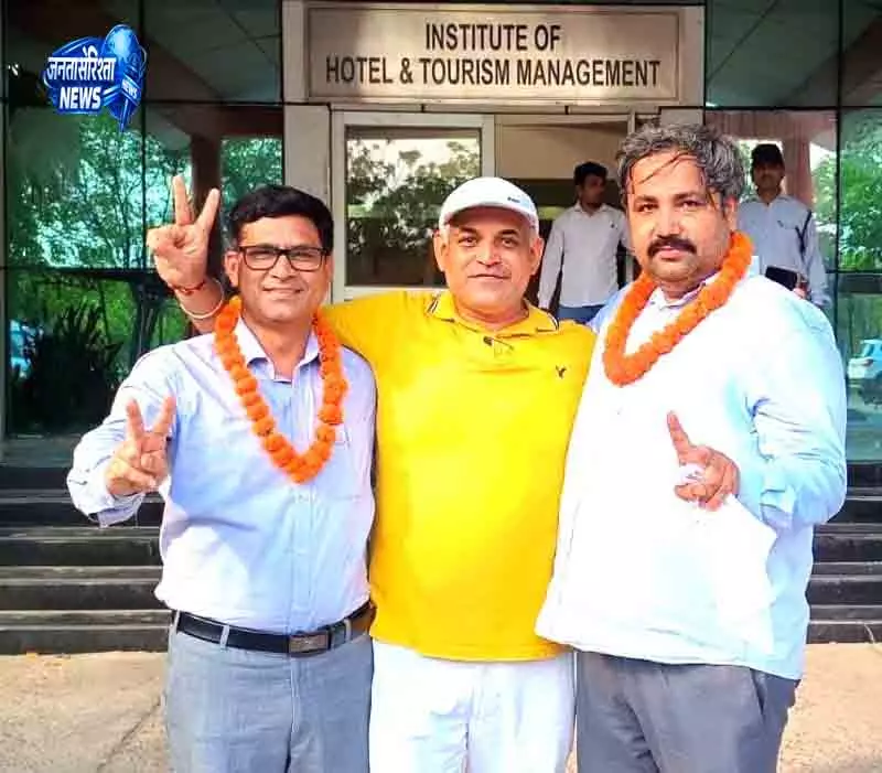 Rohtak प्रदीप गहलोत एमडीयू शिक्षक संघ के अध्यक्ष चुने गए Rohtak प्रदीप गहलोत एमडीयू शिक्षक संघ के अध्यक्ष चुने गए