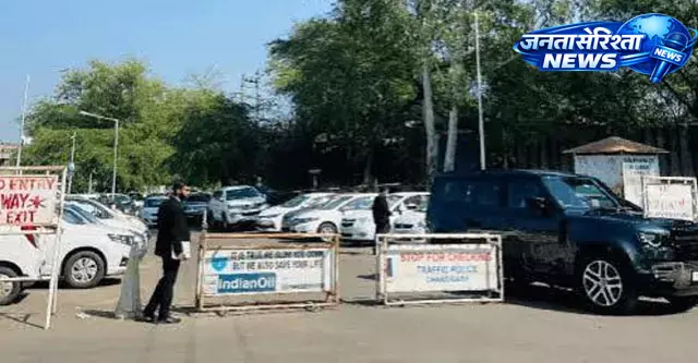 पंजाब-हरियाणा हाईकोर्ट आने वालों को बड़ी राहत, 3.5 करोड़ की लागत से बनी ग्रीन पार्किंग शुरू पंजाब-हरियाणा हाईकोर्ट आने वालों को बड़ी राहत, 3.5 करोड़ की लागत से बनी ग्रीन पार्किंग शुरू