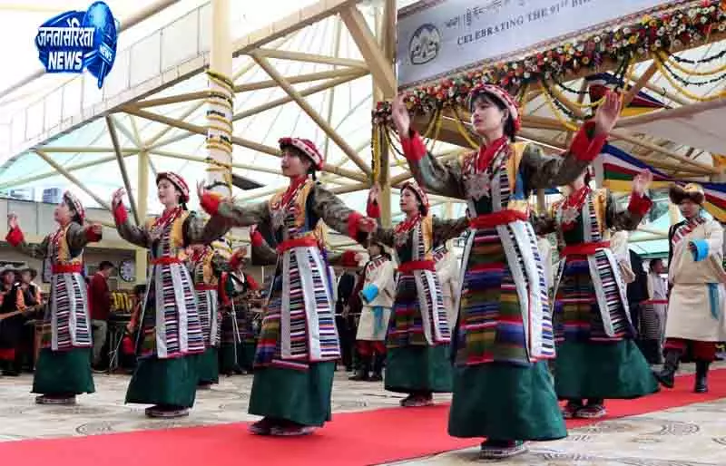 Dharamsala तिब्बतियों ने दलाई लामा का 91वां जन्मदिन श्रद्धापूर्वक मनाया Dharamsala तिब्बतियों ने दलाई लामा का 91वां जन्मदिन श्रद्धापूर्वक मनाया