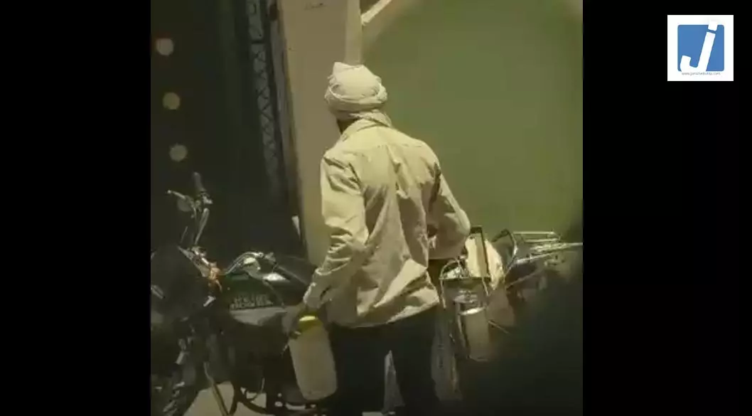 थूक कांड, दूधवाले की घिनौनी करतूत थूक कांड, दूधवाले की घिनौनी करतूत