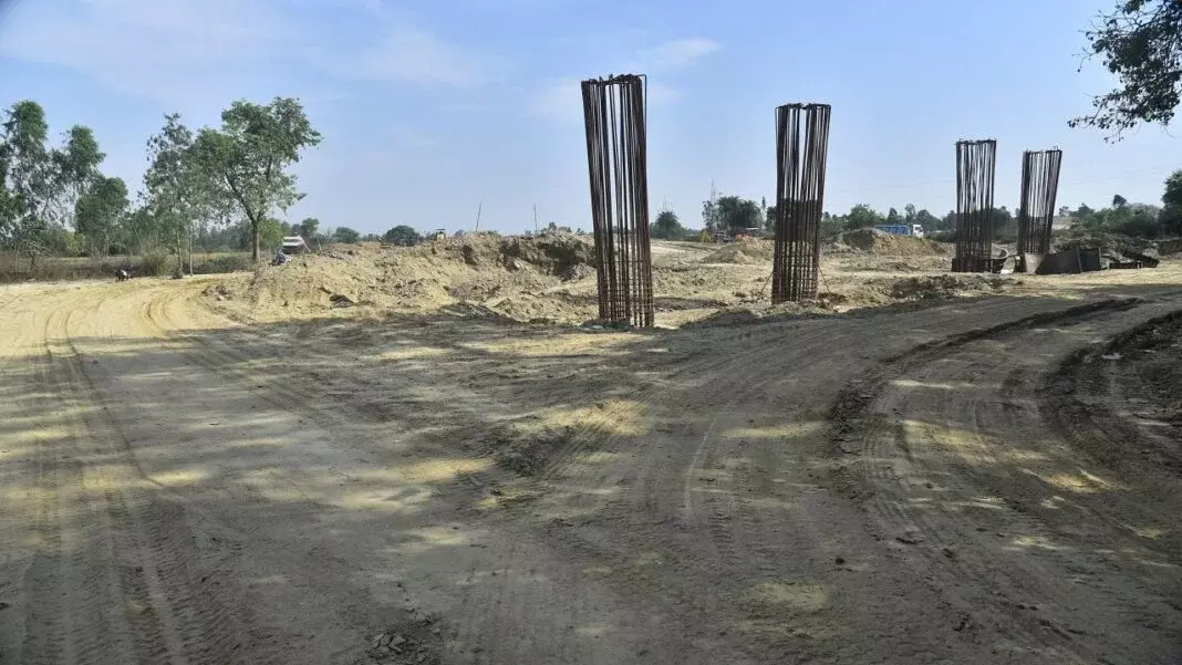 Bareilly: रिंग रोड प्रोजेक्ट से सुधरेगा यातायात, चार आरओबी और तीन इंटरचेंज बनेंगे Bareilly: रिंग रोड प्रोजेक्ट से सुधरेगा यातायात, चार आरओबी और तीन इंटरचेंज बनेंगे