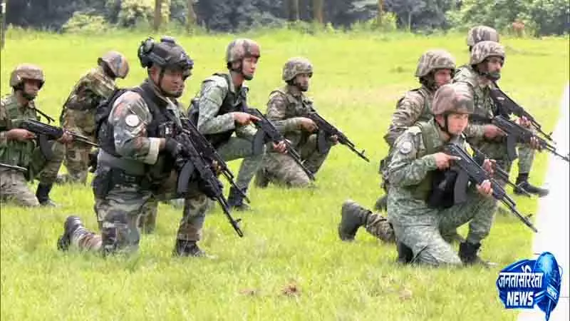 Kupwara ऑपरेशन: आतंकी ठिकाने से गोला-बारूद बरामद Kupwara ऑपरेशन: आतंकी ठिकाने से गोला-बारूद बरामद