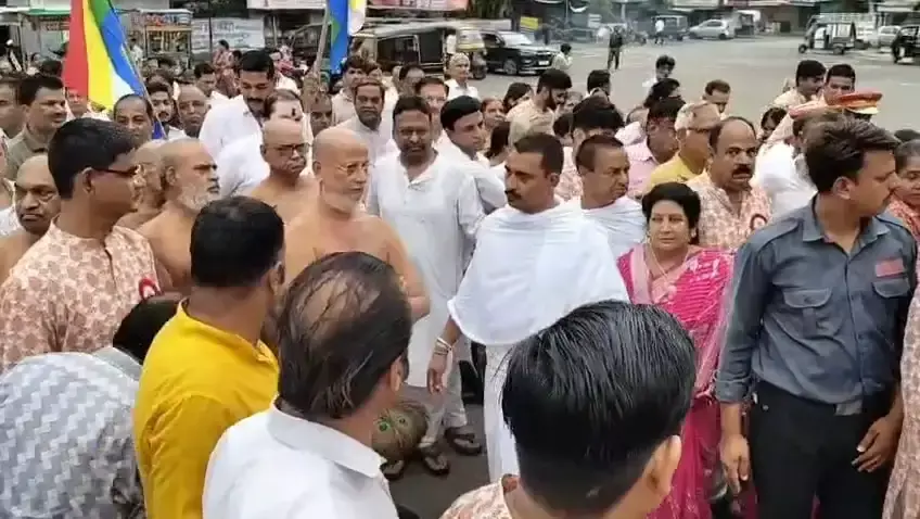 Chittorgarh: चित्तौड़ की गौरवशाली विरासत को आचार्य पुलक सागर ने किया नमन Chittorgarh: चित्तौड़ की गौरवशाली विरासत को आचार्य पुलक सागर ने किया नमन