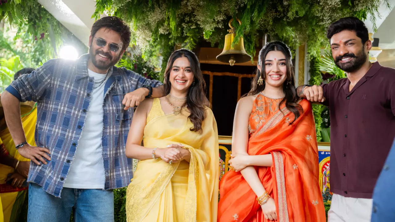 #VenkyAnil5 के सेट पर लौटे वेंकटेश, जरूरी सीन्स के लिए टीम तैयार #VenkyAnil5 के सेट पर लौटे वेंकटेश, जरूरी सीन्स के लिए टीम तैयार