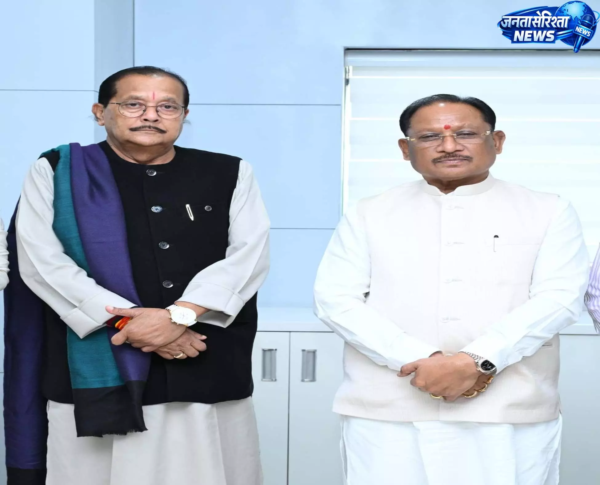 मुख्यमंत्री विष्णुदेव साय से झारखंड के वित्त मंत्री राधाकृष्ण किशोर ने की सौजन्य भेंट मुख्यमंत्री विष्णुदेव साय से झारखंड के वित्त मंत्री राधाकृष्ण किशोर ने की सौजन्य भेंट