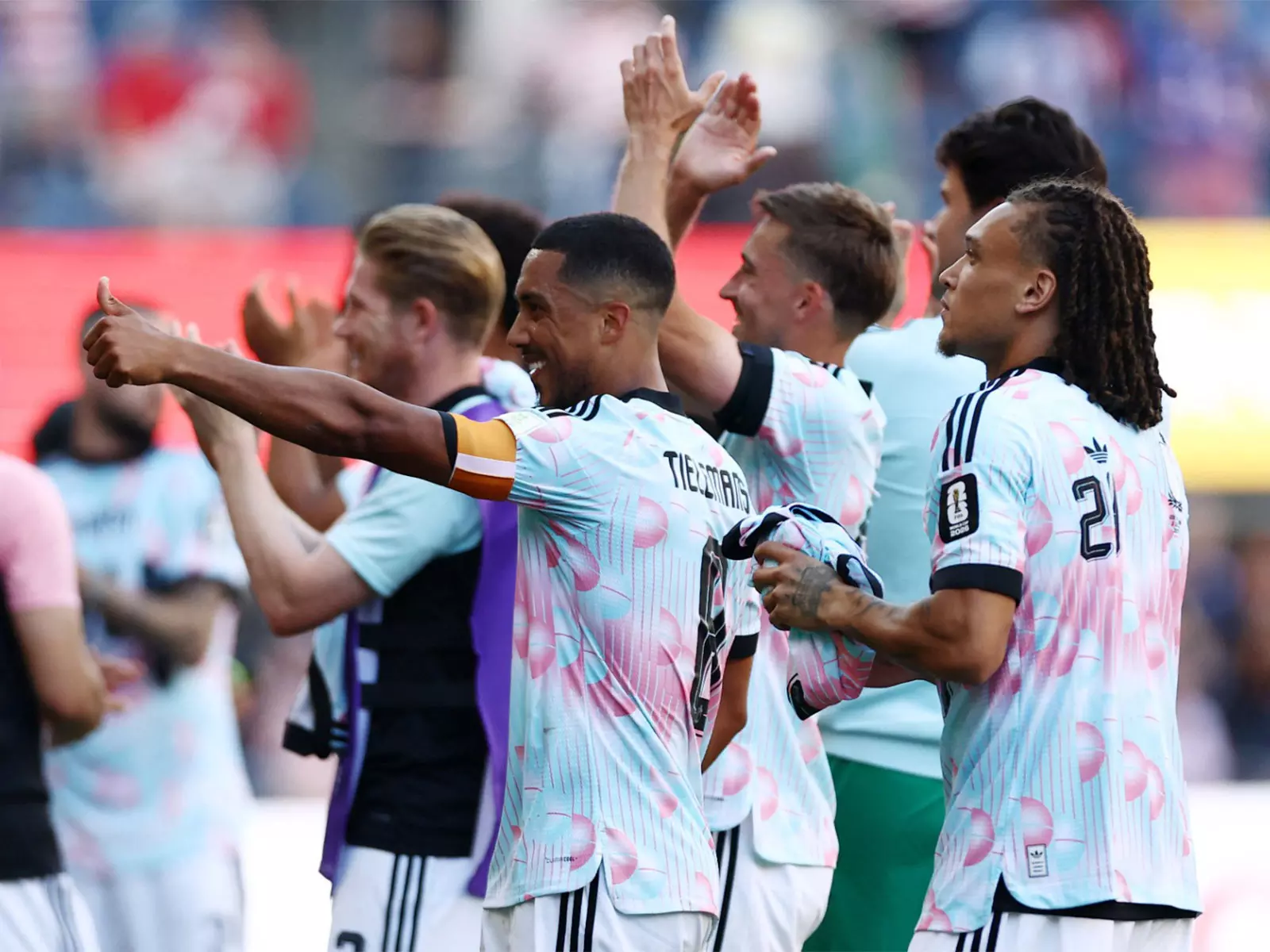 FIFA वर्ल्ड कप 2026: बेल्जियम की 4-1 से जीत के बाद ईरान ने USA का मज़ाक उड़ाते हुए कहा, मेरे साथ डांस करो FIFA वर्ल्ड कप 2026: बेल्जियम की 4-1 से जीत के बाद ईरान ने USA का मज़ाक उड़ाते हुए कहा, मेरे साथ डांस करो