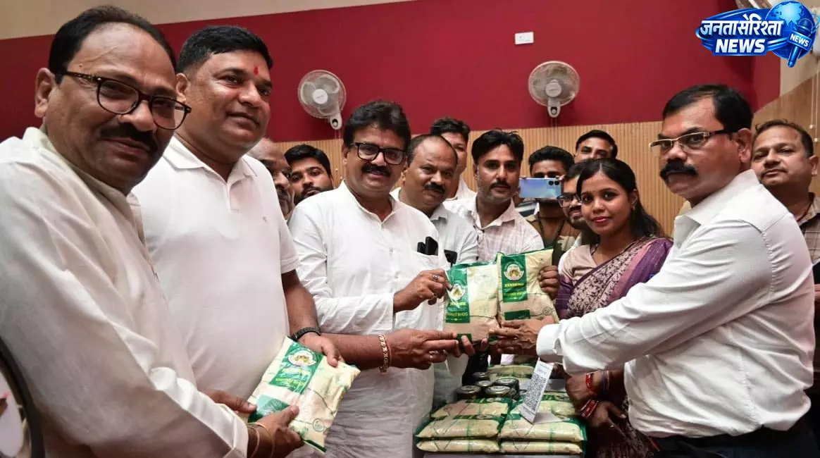 जीपीएम का ‘विष्णुभोग’ चावल बना महिलाओं की समृद्धि का नया ब्रांड जीपीएम का ‘विष्णुभोग’ चावल बना महिलाओं की समृद्धि का नया ब्रांड