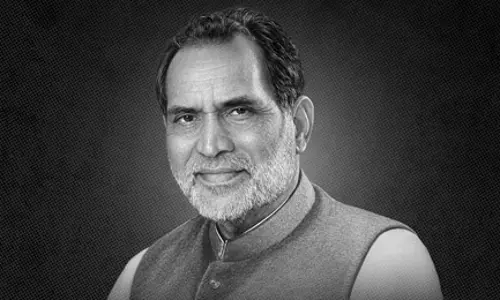 पूर्व प्रधानमंत्री चंद्रशेखर की पुण्यतिथि पर सीएम योगी और रेखा गुप्ता समेत कई बड़े नेताओं ने दी श्रद्धांजलि