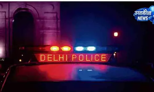 Delhi के पहाड़गंज में जबरन वसूली-फायरिंग की घटना में 5 गिरफ्तार Delhi के पहाड़गंज में जबरन वसूली-फायरिंग की घटना में 5 गिरफ्तार