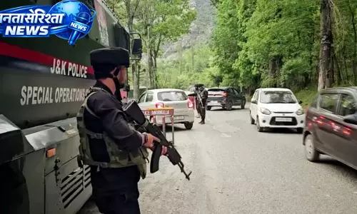 Srinagar : शोपियां में लश्कर आतंकी ढेर, हथियार बरामद Srinagar : शोपियां में लश्कर आतंकी ढेर, हथियार बरामद