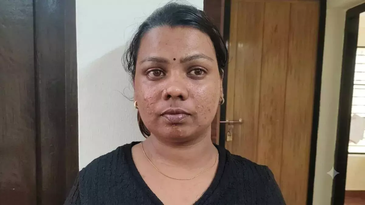 Kerala: सोशल मीडिया डेट के बाद बड़ा नुकसान, युवक ने खोया कीमती सामान Kerala: सोशल मीडिया डेट के बाद बड़ा नुकसान, युवक ने खोया कीमती सामान