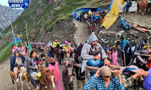 अमरनाथ यात्रा में 5 दिन में 1 लाख श्रद्धालुओं ने किए दर्शन