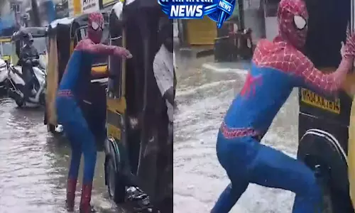 स्पाइडरमैन बना भिवंडी का रियल हीरो! पानी में फंसे लोगों की ऐसे की मदद, VIDEO वायरल