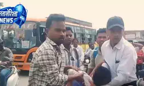 Odisha में सड़क हादसा, छात्र की गई जान Odisha में सड़क हादसा, छात्र की गई जान