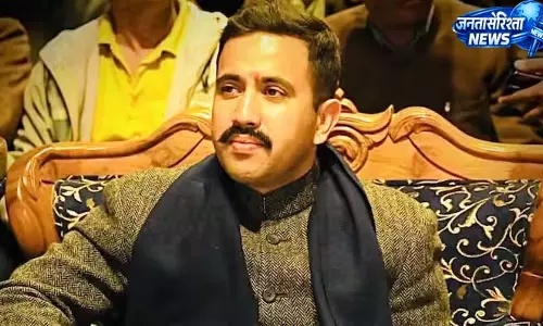 राम मंदिर प्रकरण पर गरमाई सियासत के बीच PWD मंत्री का बड़ा पलटवार राम मंदिर प्रकरण पर गरमाई सियासत के बीच PWD मंत्री का बड़ा पलटवार