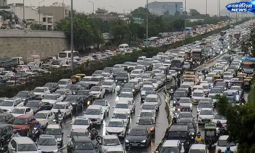 Delhi : बारिश से जलभराव, कई इलाकों में ट्रैफिक प्रभावित Delhi : बारिश से जलभराव, कई इलाकों में ट्रैफिक प्रभावित