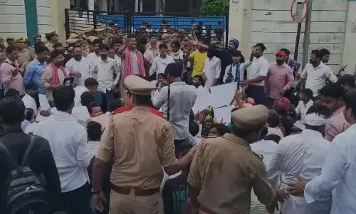 Meerut,  में बढ़ा आक्रोश, फास्ट ट्रैक ट्रायल की उठी मांग