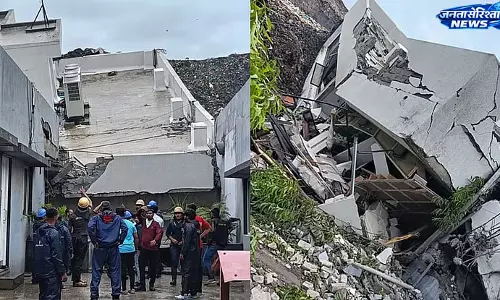 पिंपरी चिंचवाड़ में हादसा, मलबे में 16 लोगों के फंसने की आशंका