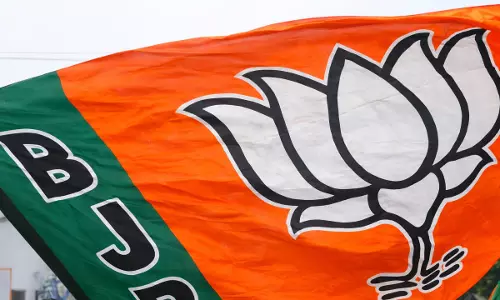 BJP का आरोप: हैदराबाद में उत्तर भारतीय वोटरों को टारगेट कर काटा जा रहा नाम