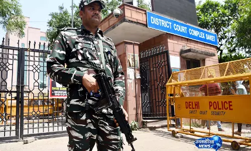 Saket Court ने दी जमानत, दिल्ली पुलिस के रिकॉर्ड पर सवाल Saket Court ने दी जमानत, दिल्ली पुलिस के रिकॉर्ड पर सवाल