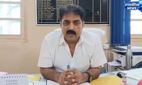 किसान 31 जुलाई से पहले करवाएं मक्की और धान की फसल का बीमा किसान 31 जुलाई से पहले करवाएं मक्की और धान की फसल का बीमा