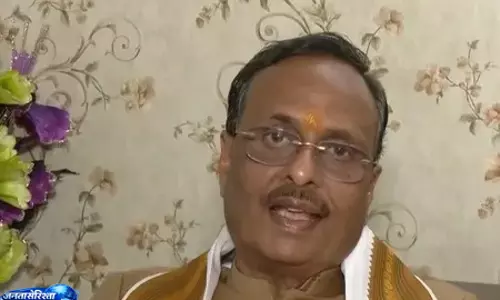 PM  मोदी के मंदिर दौरे पर दिनेश शर्मा ने विपक्ष को घेरा