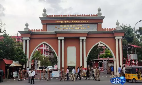 मद्रास हाई कोर्ट ने DMK के वी सेंथिल बालाजी को कथित MLA रिश्वत मामले में अग्रिम ज़मानत दी मद्रास हाई कोर्ट ने DMK के वी सेंथिल बालाजी को कथित MLA रिश्वत मामले में अग्रिम ज़मानत दी