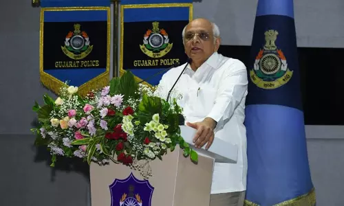 Gujarat में 449 पुलिस सब इंस्पेक्टरों को मिले नियुक्ति पत्र Gujarat में 449 पुलिस सब इंस्पेक्टरों को मिले नियुक्ति पत्र