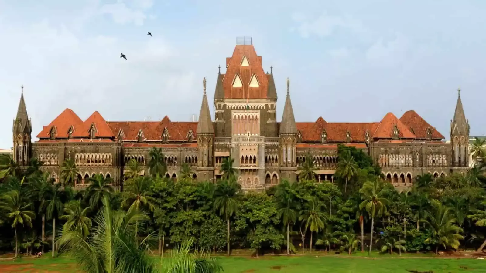 Hyderabad की महिला के पक्ष में बॉम्बे HC का अहम फैसला Hyderabad की महिला के पक्ष में बॉम्बे HC का अहम फैसला