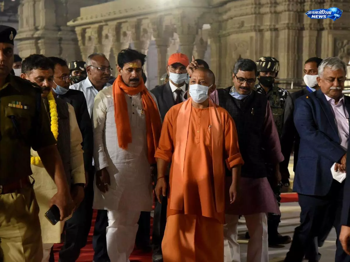 CM योगी ने श्रीकाशी विश्वनाथ धाम की तैयारियों की समीक्षा की CM योगी ने श्रीकाशी विश्वनाथ धाम की तैयारियों की समीक्षा की
