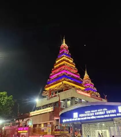 देश का अनोखा महावीर मंदिर, जहां दो हनुमान विग्रहों के दर्शन का है विशेष महत्व देश का अनोखा महावीर मंदिर, जहां दो हनुमान विग्रहों के दर्शन का है विशेष महत्व