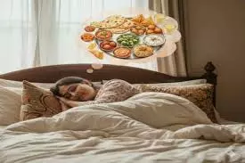 क्या आपको भी सपने में दिखता है खाना? जानें इसका धार्मिक और ज्योतिषीय अर्थ क्या आपको भी सपने में दिखता है खाना? जानें इसका धार्मिक और ज्योतिषीय अर्थ