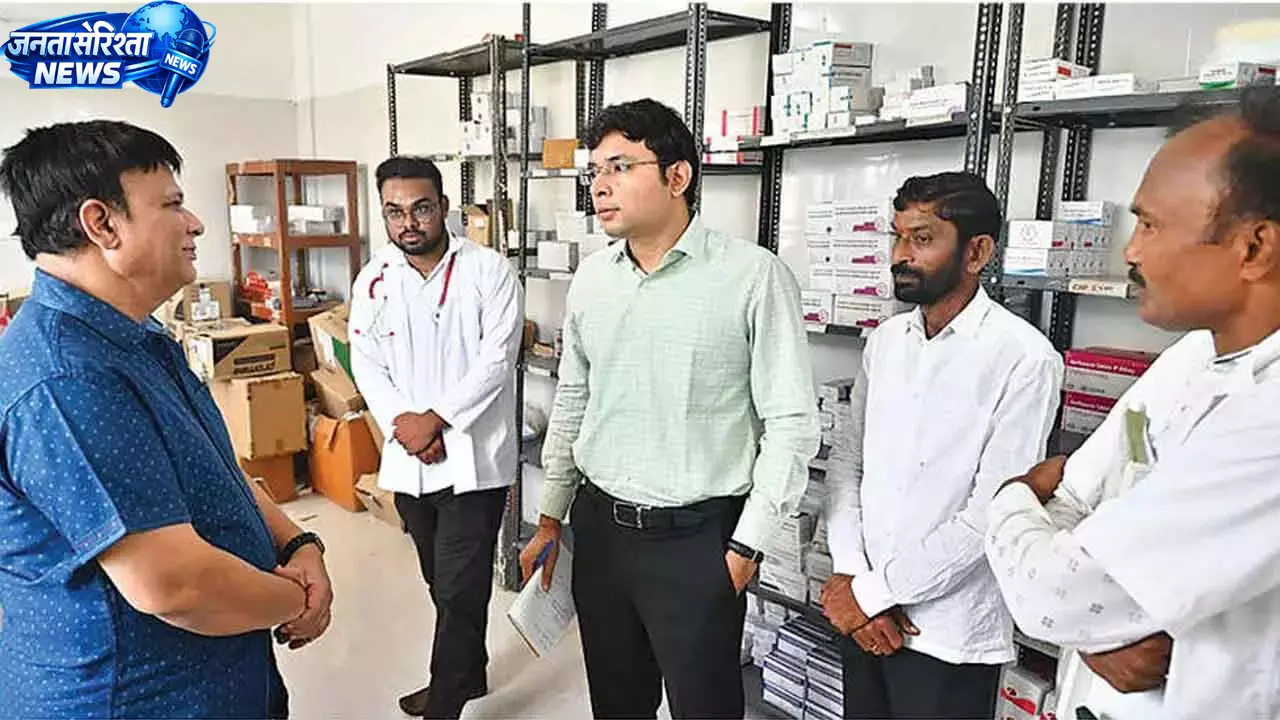 निर्मल कलेक्टर भावेश मिश्रा का पेम्बी मंडल दौरा, स्वास्थ्य सेवाओं और शिक्षा व्यवस्था की समीक्षा
