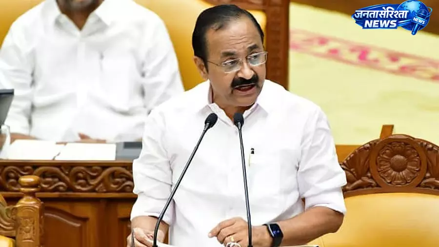 PSC परीक्षा गड़बड़ी पर CM सतीशन का बड़ा फैसला PSC परीक्षा गड़बड़ी पर CM सतीशन का बड़ा फैसला