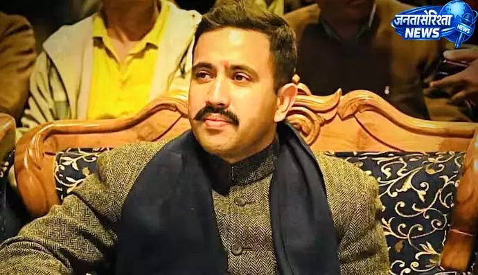राम मंदिर प्रकरण पर गरमाई सियासत के बीच PWD मंत्री का बड़ा पलटवार राम मंदिर प्रकरण पर गरमाई सियासत के बीच PWD मंत्री का बड़ा पलटवार