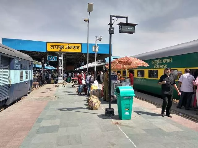 Jaipur: जयपुर-बांद्रा टर्मिनस-जयपुर सुपरफास्ट के यात्रियों के लिए अहम सूचना Jaipur: जयपुर-बांद्रा टर्मिनस-जयपुर सुपरफास्ट के यात्रियों के लिए अहम सूचना