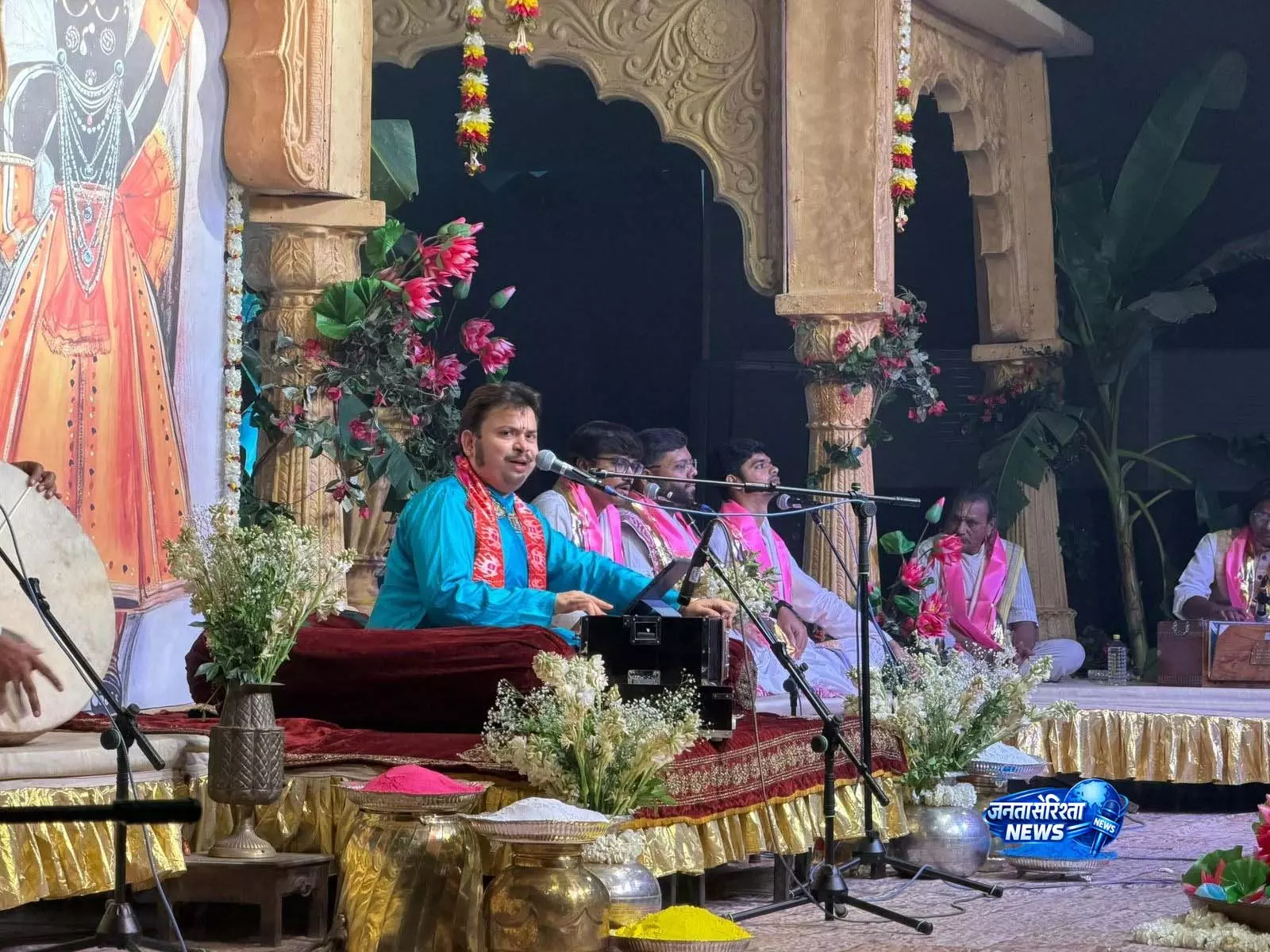 Haveli संगीत के दिग्गज रांचोड़लालजी गोस्वामी को सम्मान Haveli संगीत के दिग्गज रांचोड़लालजी गोस्वामी को सम्मान