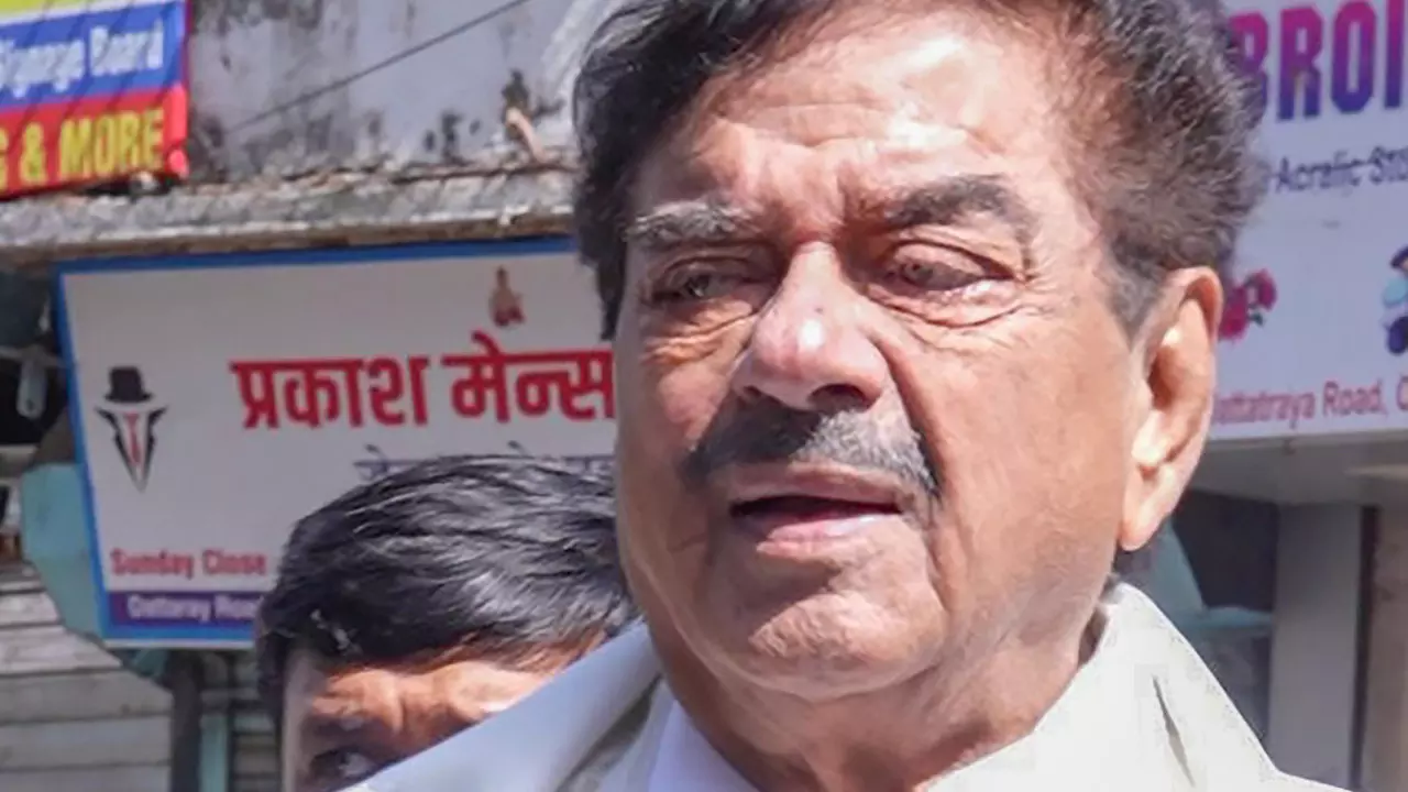 प्रशांत किशोर के लिए शत्रुघ्न सिन्हा ने मांगा वोट, बोले- सबकी एकता समय की मांग प्रशांत किशोर के लिए शत्रुघ्न सिन्हा ने मांगा वोट, बोले- सबकी एकता समय की मांग