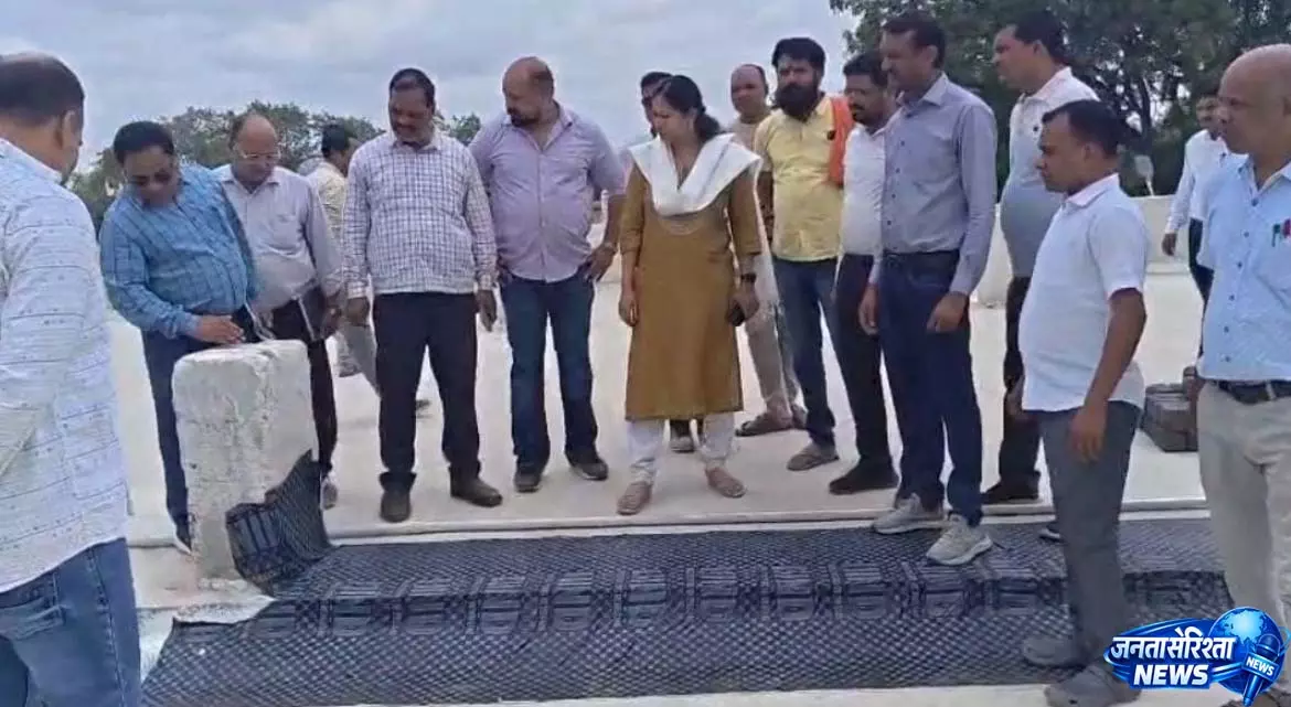 कलेक्टर ने कहा, स्कूल, हॉस्टल निर्माण में गुणवत्ता में कोई कमी नहीं होनी चाहिए