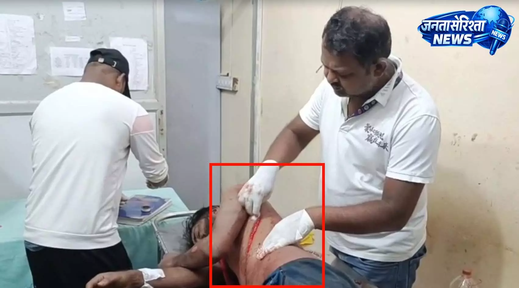 CG BREAKING: पांच युवकों ने घेरकर युवक को कटर से काटा, इलाके में फैली सनसनी CG BREAKING: पांच युवकों ने घेरकर युवक को कटर से काटा, इलाके में फैली सनसनी